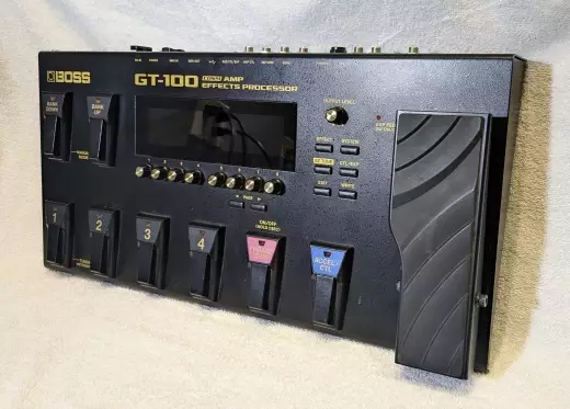 BOSS - GT-100 Multi Effects Processor 2